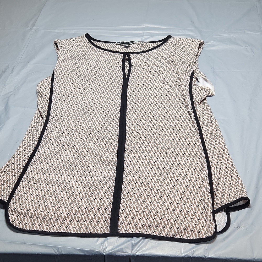 Melanie Lyne Top